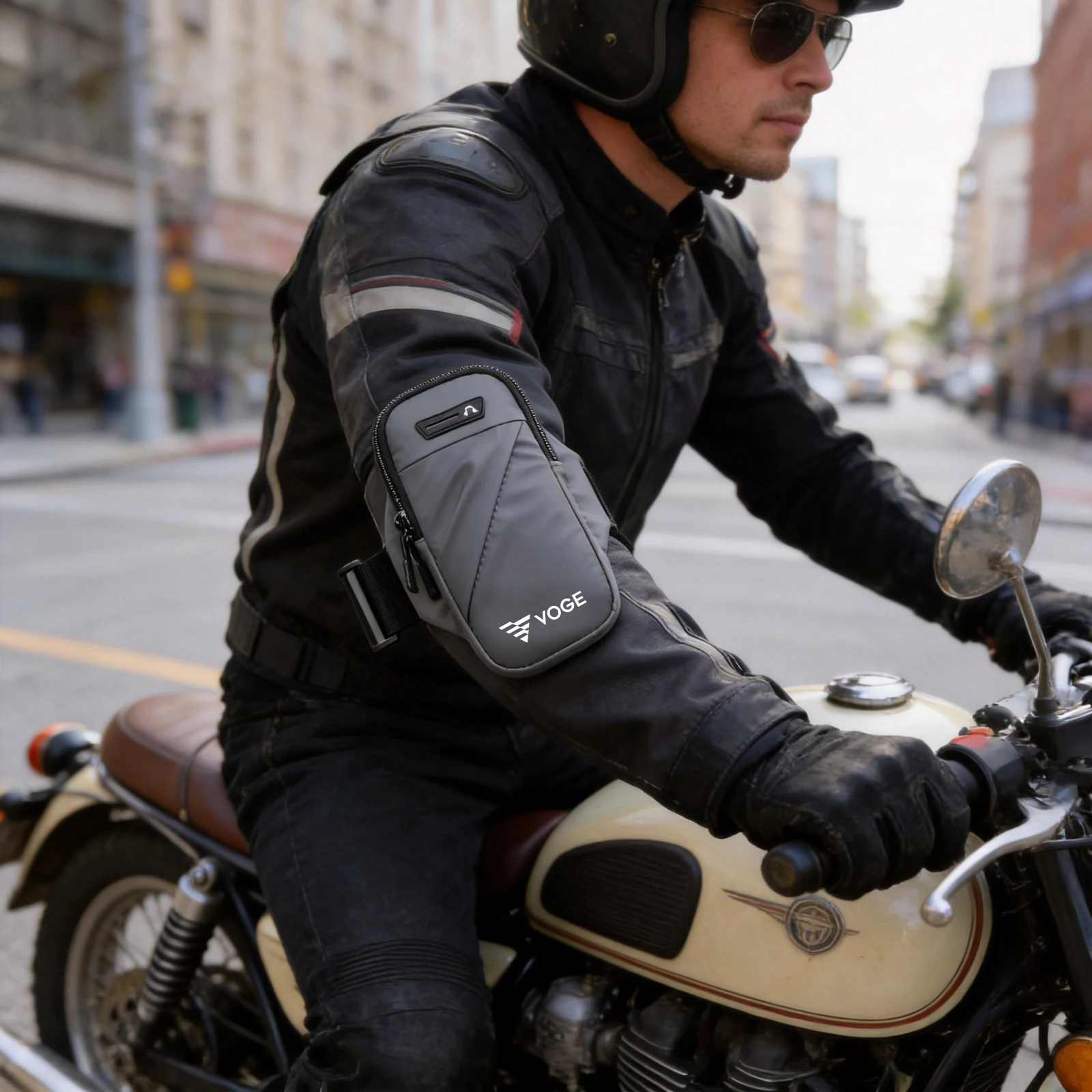 For Voge 400 400 SR 500 500R 525DSX 625R 660R 650DSX Motorcycle Bag Phone Arm Bag Waterproof Breathable Sports Phone Holder Bag