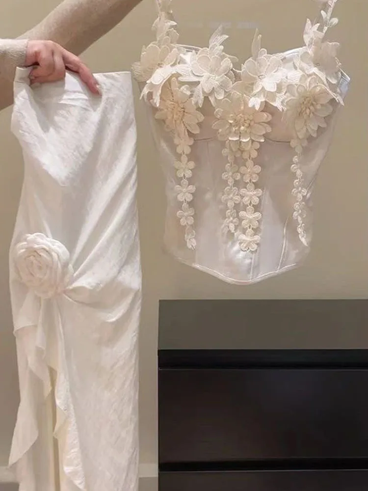 سترة نسائية على الطراز الفرنسي سترة قصيرة على شكل زهرة ثلاثية الأبعاد لصيف 2025 لقضاء العطلات الجديدة على طراز الأميرة سترة أنيقة