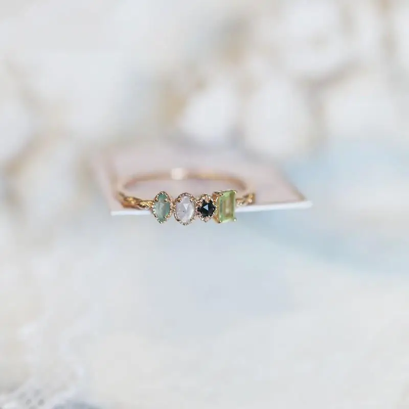 

Винтажное водонепроницаемое кольцо с кристаллами для женщин: элегантное, удлиненное, с камнем, модный минималистичный дизайн, ювелирное украшение