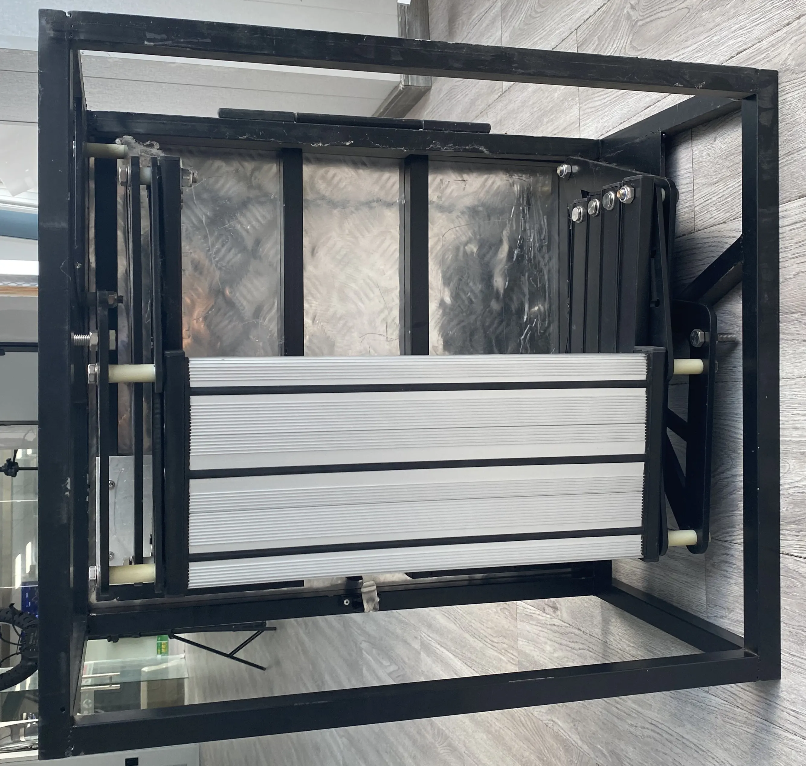 2024 تصميم جديد RV متنقل قافلة تخييم مادة سبائك الألومنيوم 550 دليل قابل للطي خمس طبقات خطوة