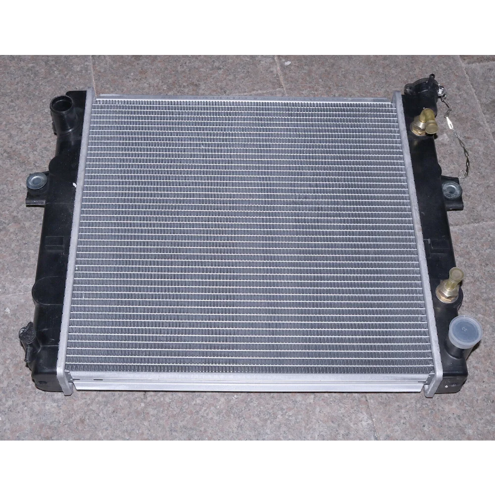 Radiator 16410-23331-71 04916-20030-71 for Toyota Forklift 7FG/8FG10-18 Auto