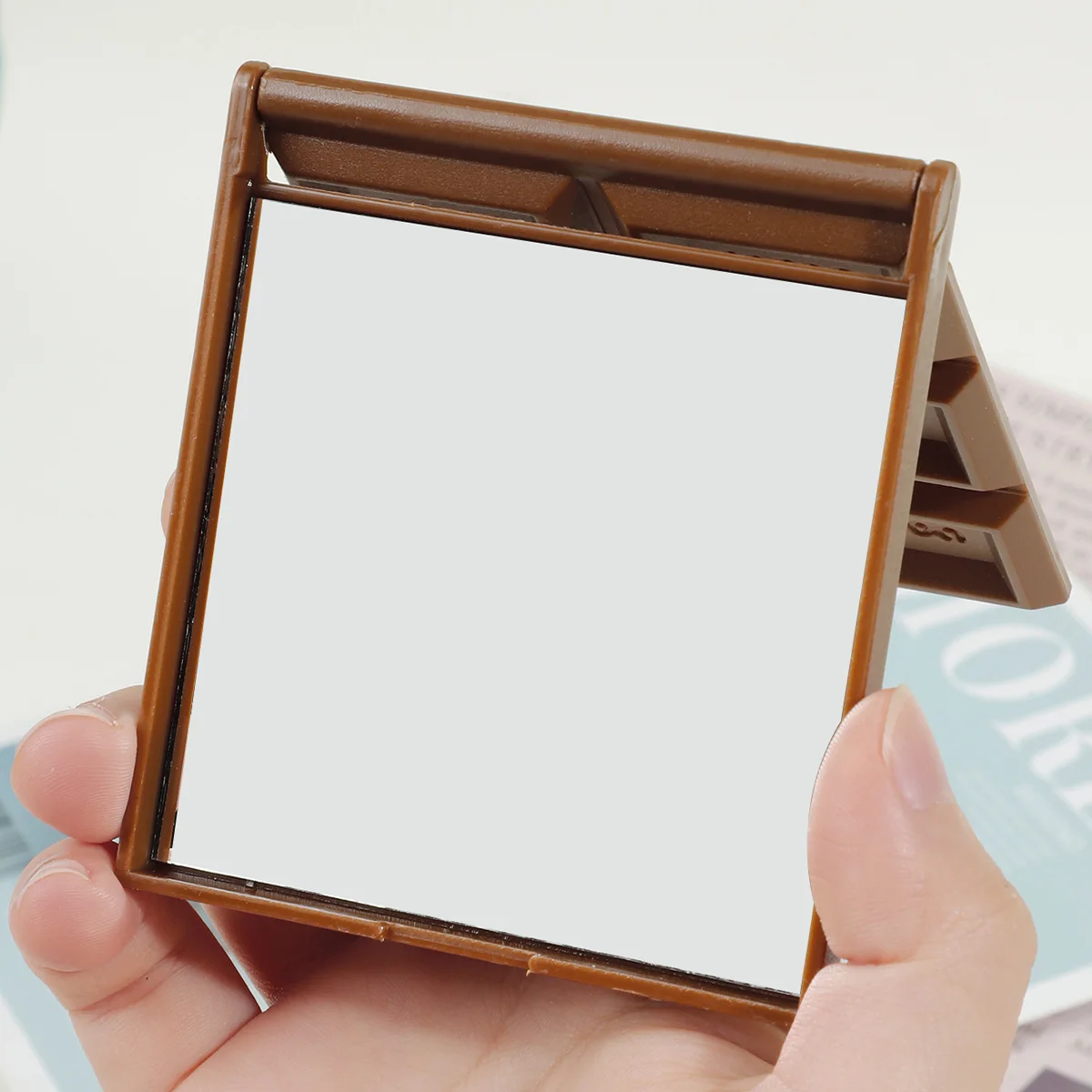 Kreativer dekorativer Schokoladenspiegel, quadratisch, Kawaii, tragbarer Spiegel, Kunststoff, schokoladenförmiger Kosmetikspiegel für Kinder