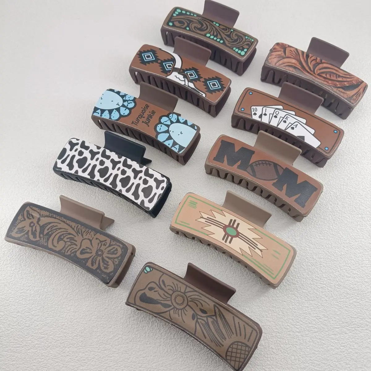 Western Leather Hair Claw Clips Sunflower Floral Square Claw Clips for Hairstyling Southwest Cow Print Cowhide Hair Accessories