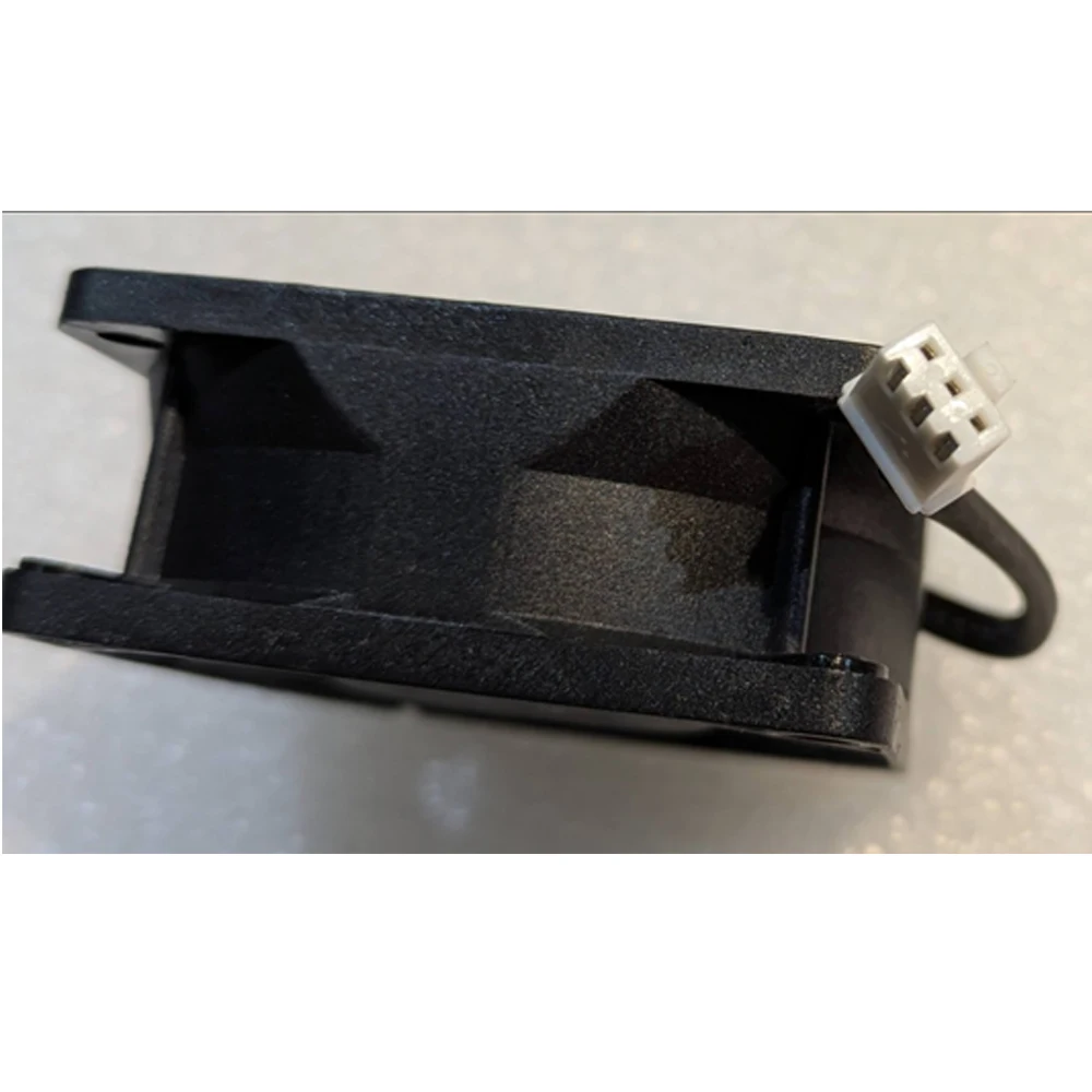 D60BV-12 DC12V 0,50A 60*60*20 мм 6 см 3-контактный
