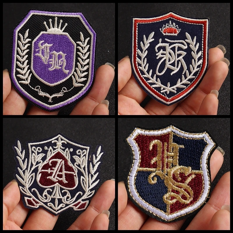 European style school uniform Iron On DIY embroidery badge Fashion crown logo embroidered patch Clothes badges armbands