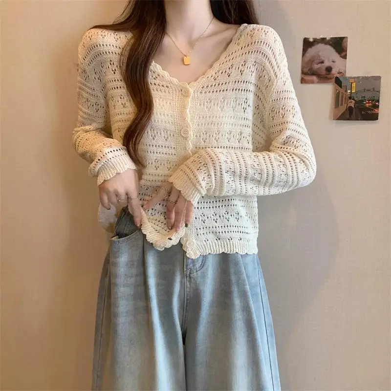 Cardigan estivo scavato da donna con scollo a V elegante maglieria dolce a prova di sole casual femme solido tutto-fiammifero manica lunga accogliente vacanza