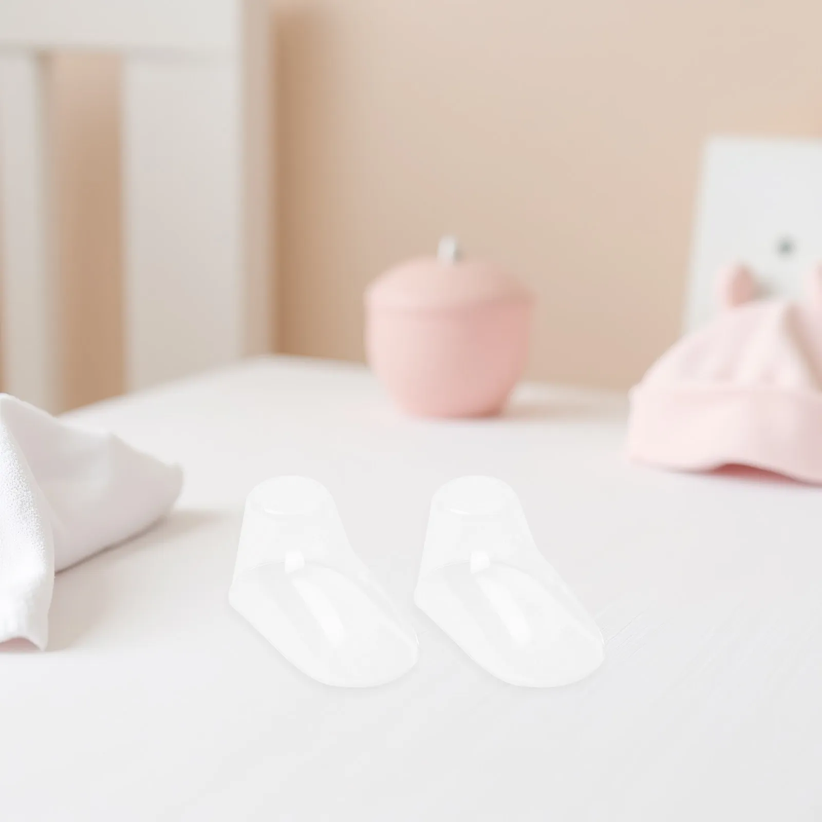 

100 шт. прозрачных пластиковых форм для детских носков, прочные подставки для демонстрации детской обуви, прозрачные держатели для носков, предотвращающие деформацию обуви