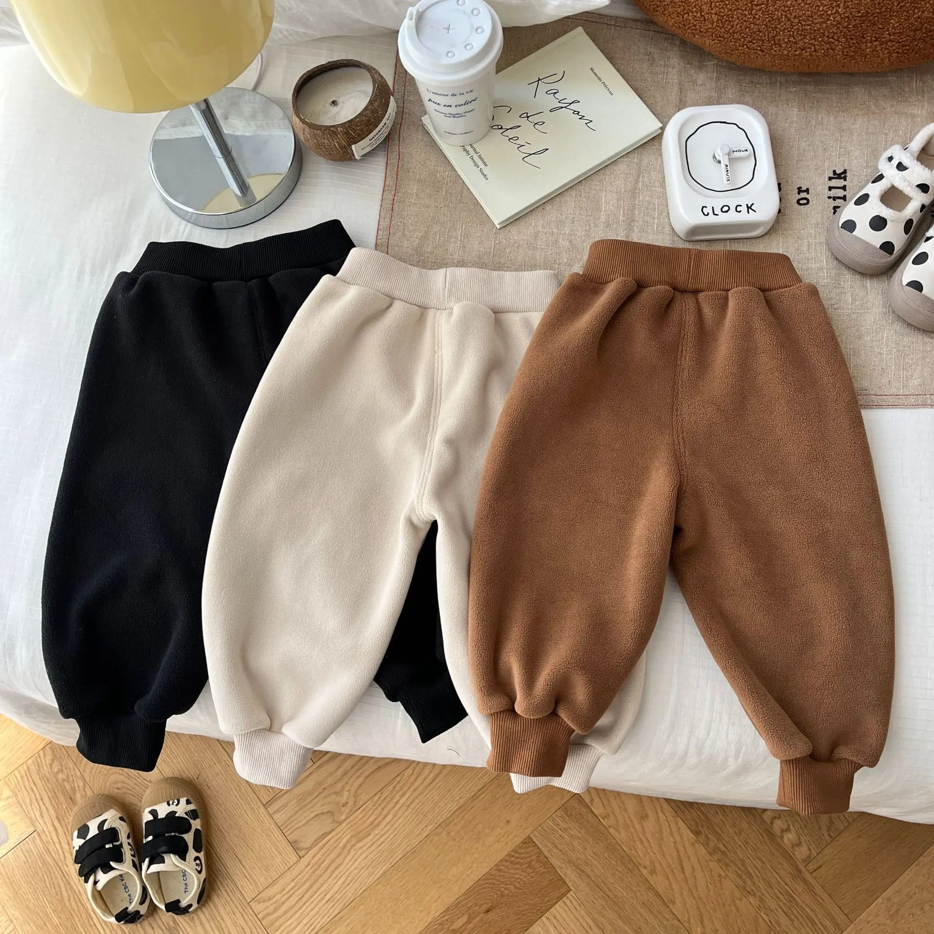 

Children's Thickened Casual Pants 2025 Winter Boys' Korean Loose Fleece Sports Pants Baby Girls Elastic Waist Warm Trousers