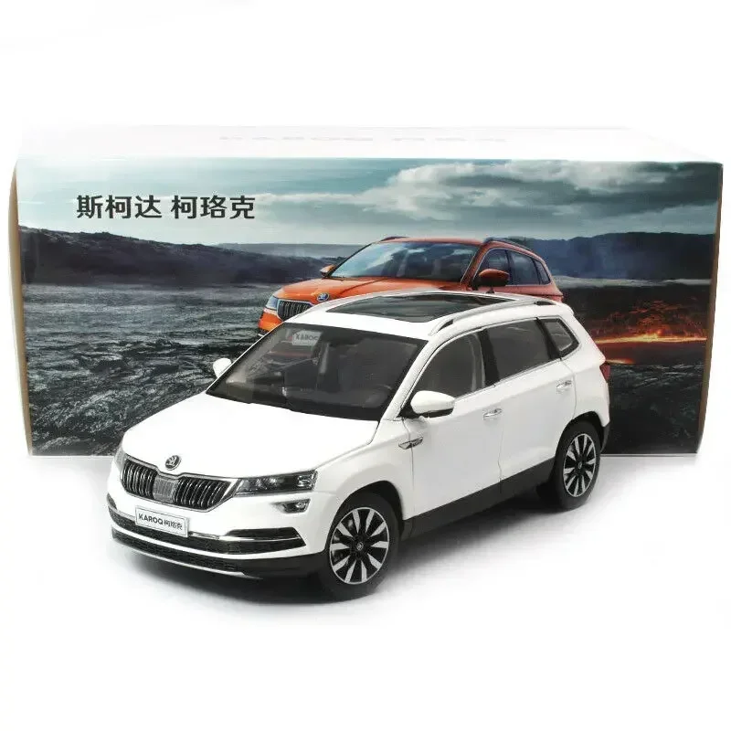 modelo-de-coche-de-metal-fundido-a-presion-para-ninos-coleccion-de-hobby-adornos-de-exhibicion-blanco-verde-naranja-nuevo-1-18-vw-skoda-karoq