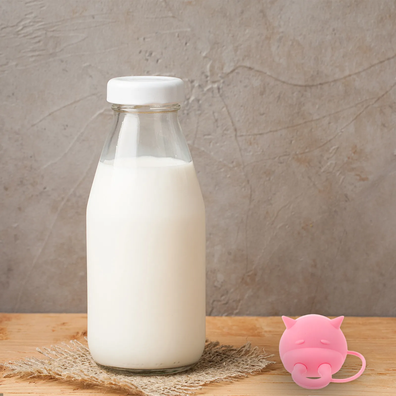 Cow Shaped Milk Carton Cap Diameter Funny 3D Silicone Pouring Dispenser Lid Novelty Teat Hole Boxed Milk Diverter Reusable