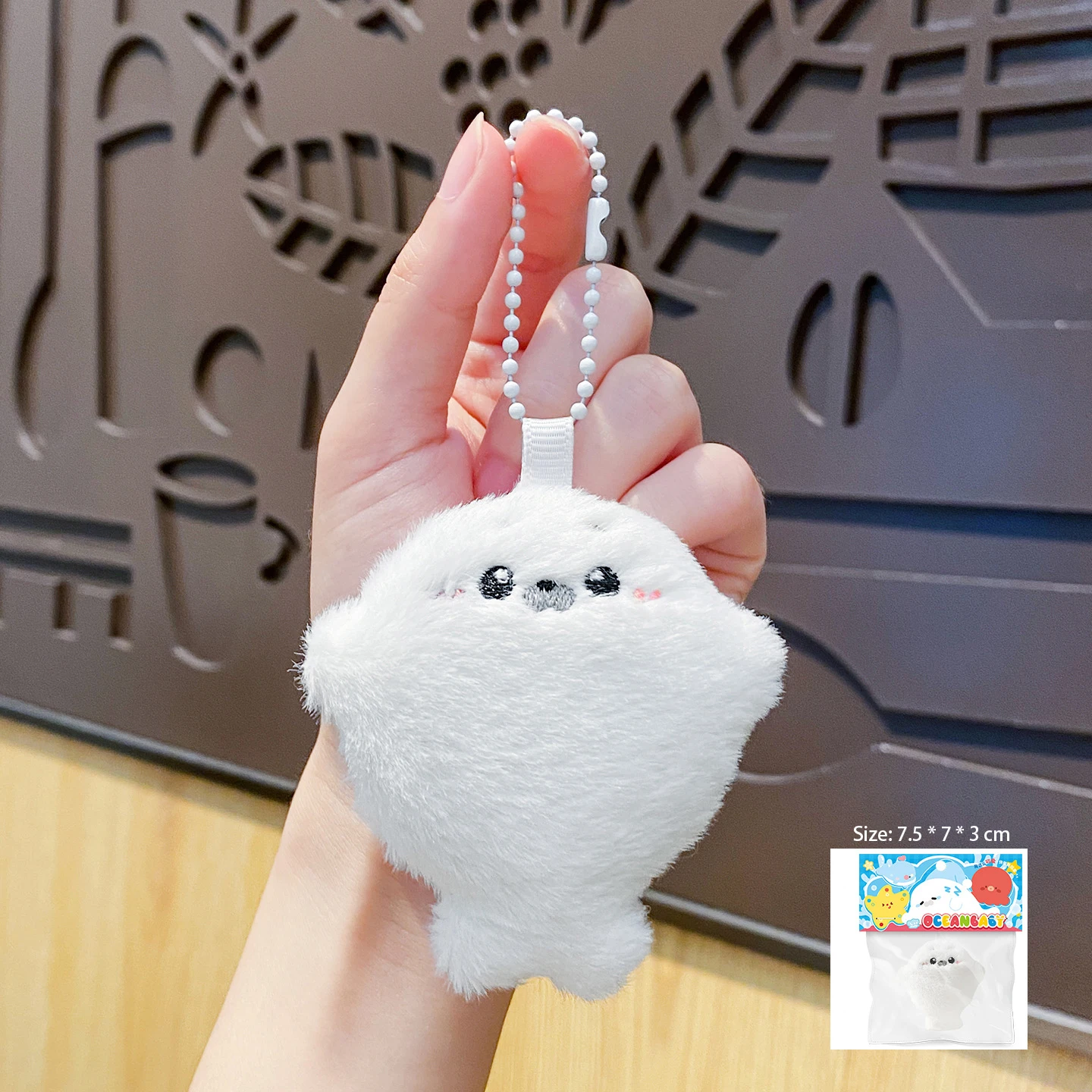 Baby seal plush toy bag pendant, cartoonish and cute plush doll pendant, baby doll keychain, gift for you
