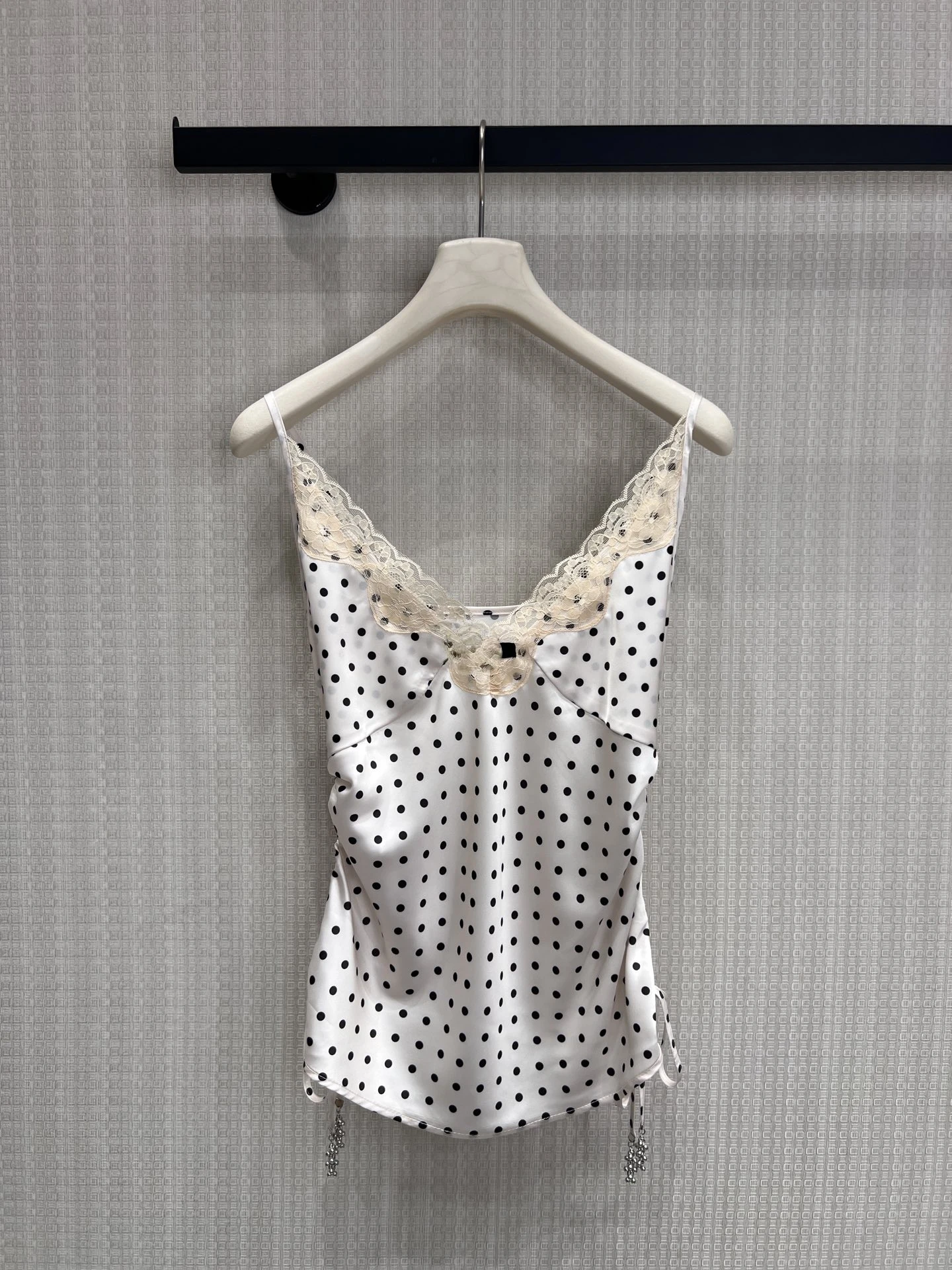 

Women's Lace Splice Polka Dot Strap Vest Slimming Versatile Youthful Sweet High Quality Commute Style V-neck Polyester Fiber