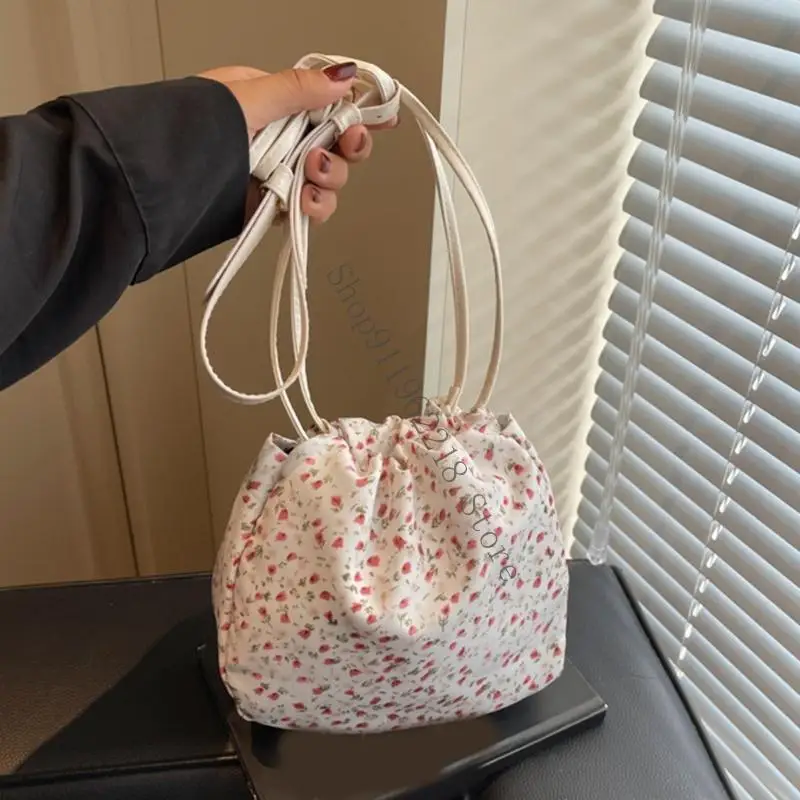 Bolsa cubo informal contemporáneo Bolsas cuerpo nylon nylon 066f