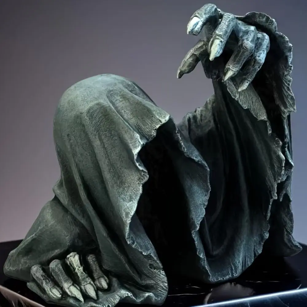 

2025 Gothic Half-body Ghost Hand Statue Atmosphere Design Resin Craft Halloween Grim Reaper Handmade Grim Reaper Ornaments