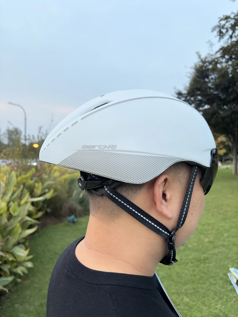 AliExpress yumaj NEW Aero Ultra-light Goggle Road Bicycle Helmet Racing Cycling Bike Sports Safety Helmet TT Timed Helmet Size(54-61CM) YM-33