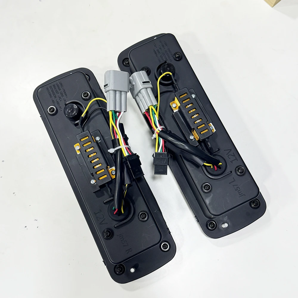 زوج LED تشغيل الخلفية الذيل مصباح إشارة الكبح ضوء لتويوتا لاند كروزر 70 76 79 LC79 LC76 FJ75 البيك اب 2024 اكسسوارات