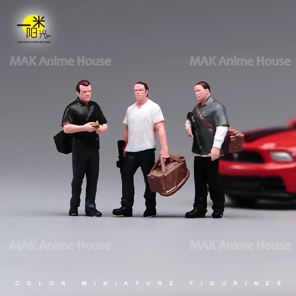 Miniatures Figures 1/87 1/64 1/43 1/24 1/18 Thief Gang Wielding Guns And Carrying Bags Male Model Creative Scene Dolls Toys