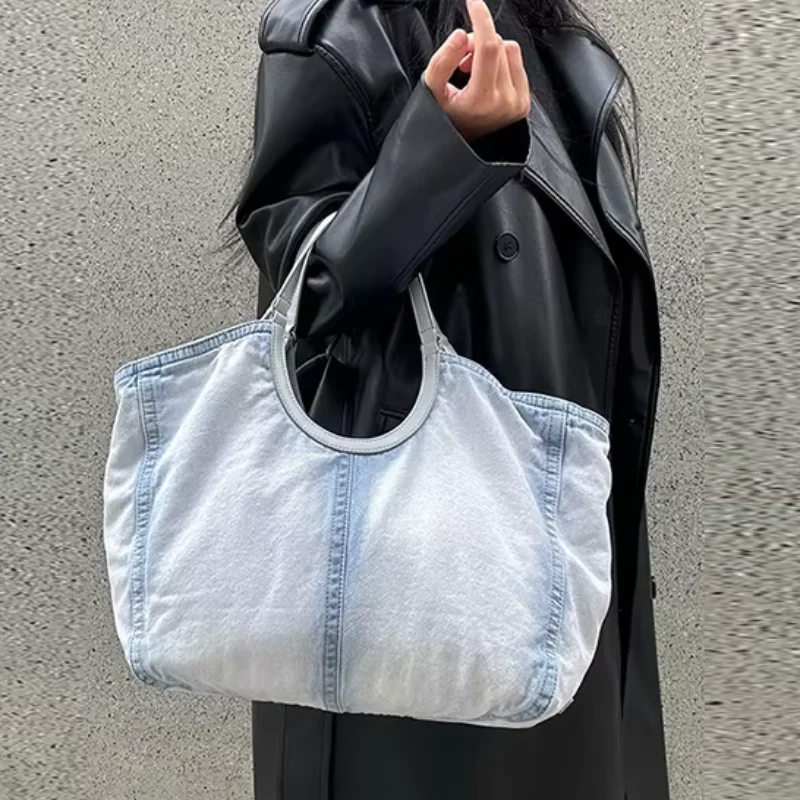 

Сумка-тоут из потертого денима, легкая, роскошная, простая, в стиле ретро, большая вместительная сумка, новая сменная тканевая сумка, универсальная синяя сумка на плечо