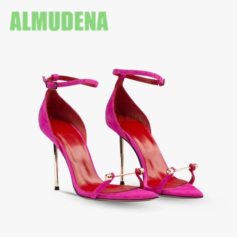 صنادل ذات كعب عالي مدببة بإبزيم معدني أحمر وردي، أحذية حفلات عصرية وبسيطة بإبزيم للكاحل