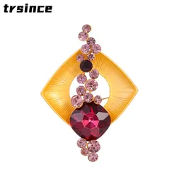 New Design French Luxury Crystal Glass Brooch Elegant Geometric Square Brooches Coat Accessory Pins Delicate Corsage