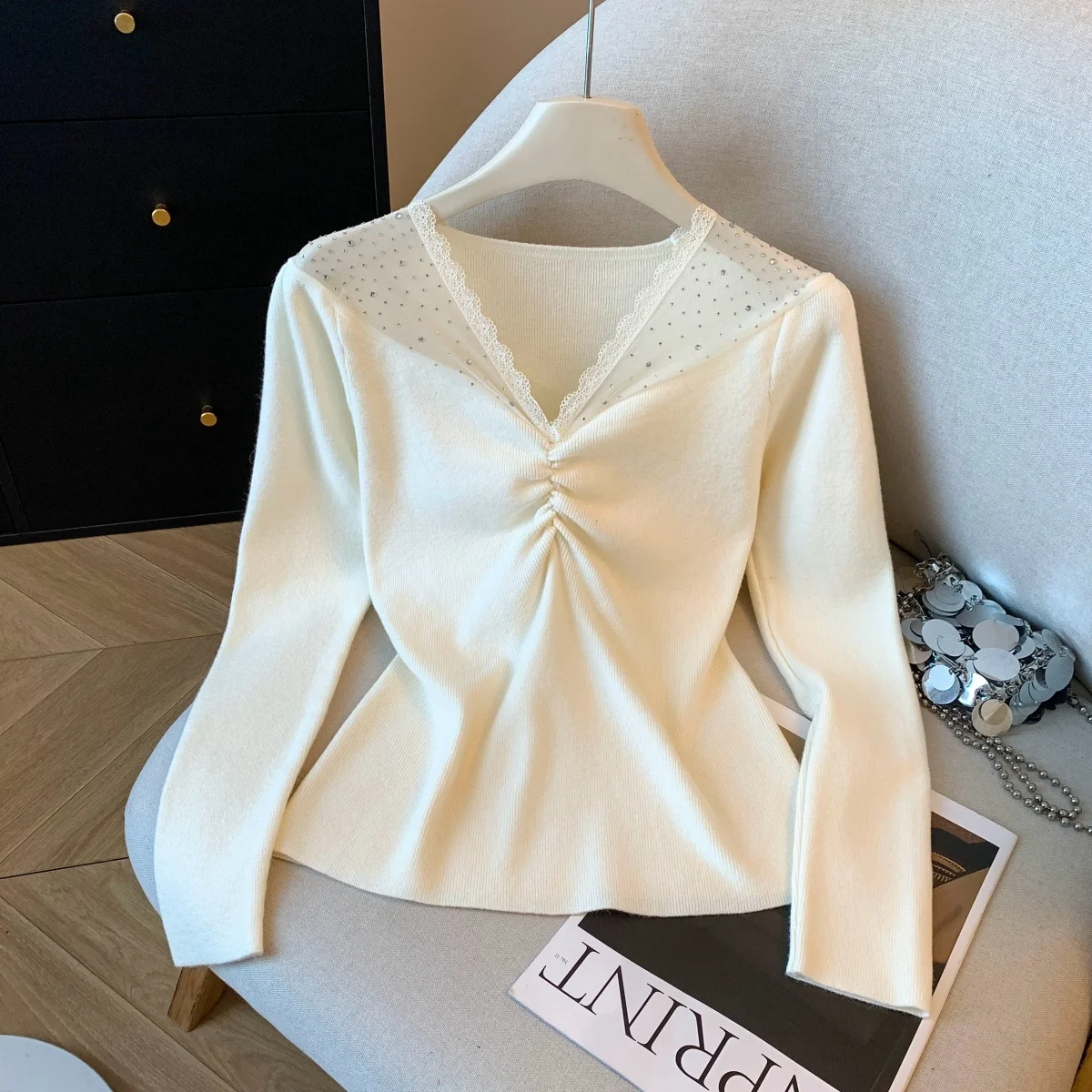 

Ele V-Ne Knitwear Women's Base irt Soft Nylon Fabric Gentle Autumn Winter Faion Diamond Lace Detail Subtle Age-Defng