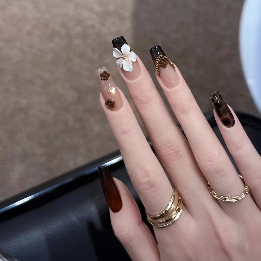 

10Pcs Handmade Y2K Fake Nails with Retro Brown Leopard Print Coffin Press on False Nails Wearable Finished Full Cover Nail Tips