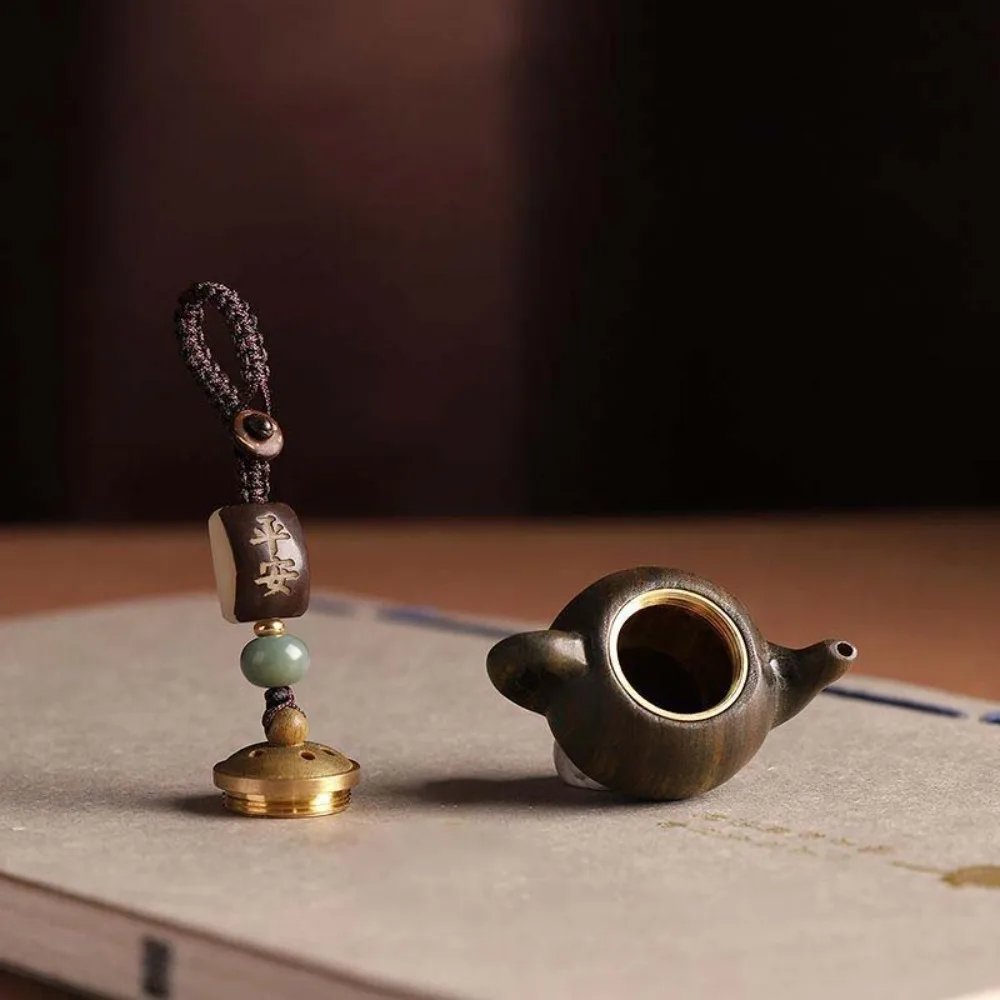 Statue Mini Little Teapot Keychain Ornament Waterproof Carved Teapot Pendant Beads Openable Green Sandalwood Phone Chain Couple