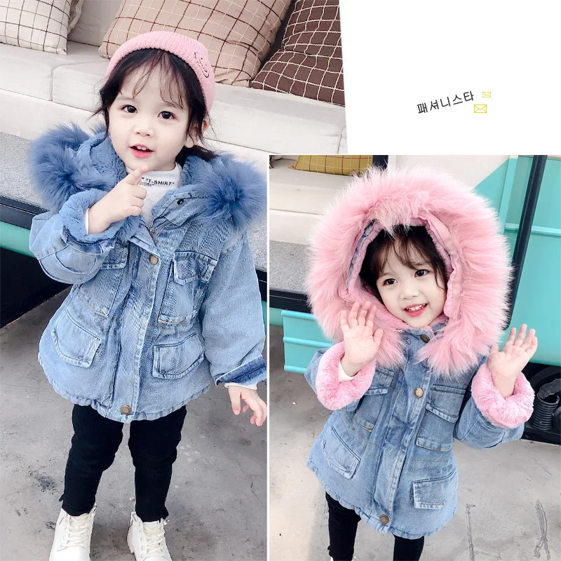 2024 new womens childrens jacket girls in winter denim jackets plus velvet thickened warm hooded hair collar overcome