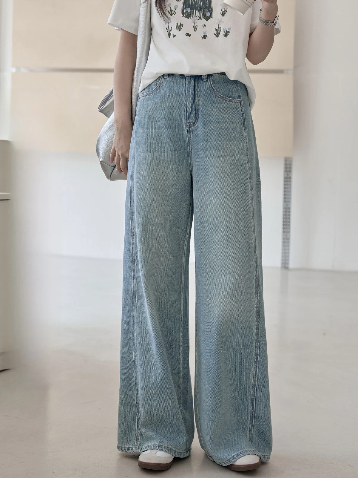 

Blue High Waist Wide Leg Jeans Women's Summer New Small Audience Design Sense Splicing Commuter Style Washed Denim Ladies