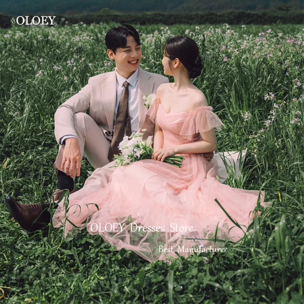 Oloey เดรสงานพรอมสีชมพูผ้าทูลล์เปิดไหล่สำหรับเจ้าหญิงชุดเดรสแต่งงานเกาหลีสำหรับถ่ายรูป