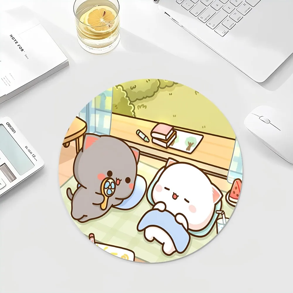 Peach and Goma Animation Round Desktop Desk Mat Kawaii Gaming Accessories Students Writing Pad Mouse Pad for PC Gamer Mousemat