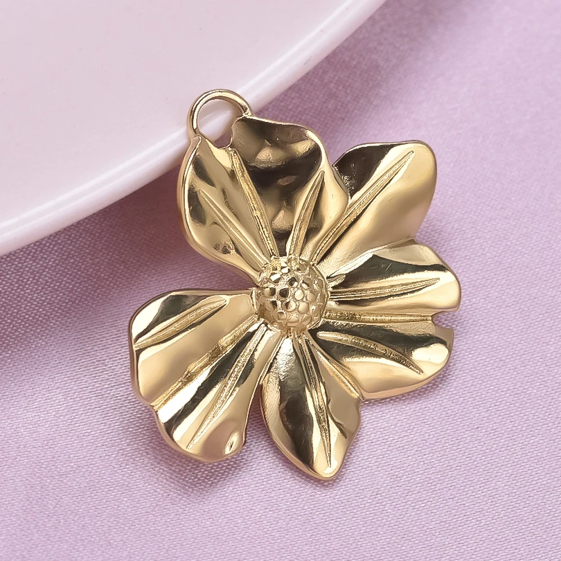 10 teile/los 3d große Blume Anhänger Charms 3 Farben Edelstahl Gänseblümchen Rose DIY Schmuck machen für Ohrringe Halskette Lieferungen