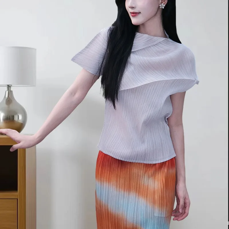 

Комплект плиссированных брюк Miyake, лето 2021, свободный костюм в стиле вестерн, топ с короткими рукавами и лямкой на шее, платье с градиентным принтом Halo