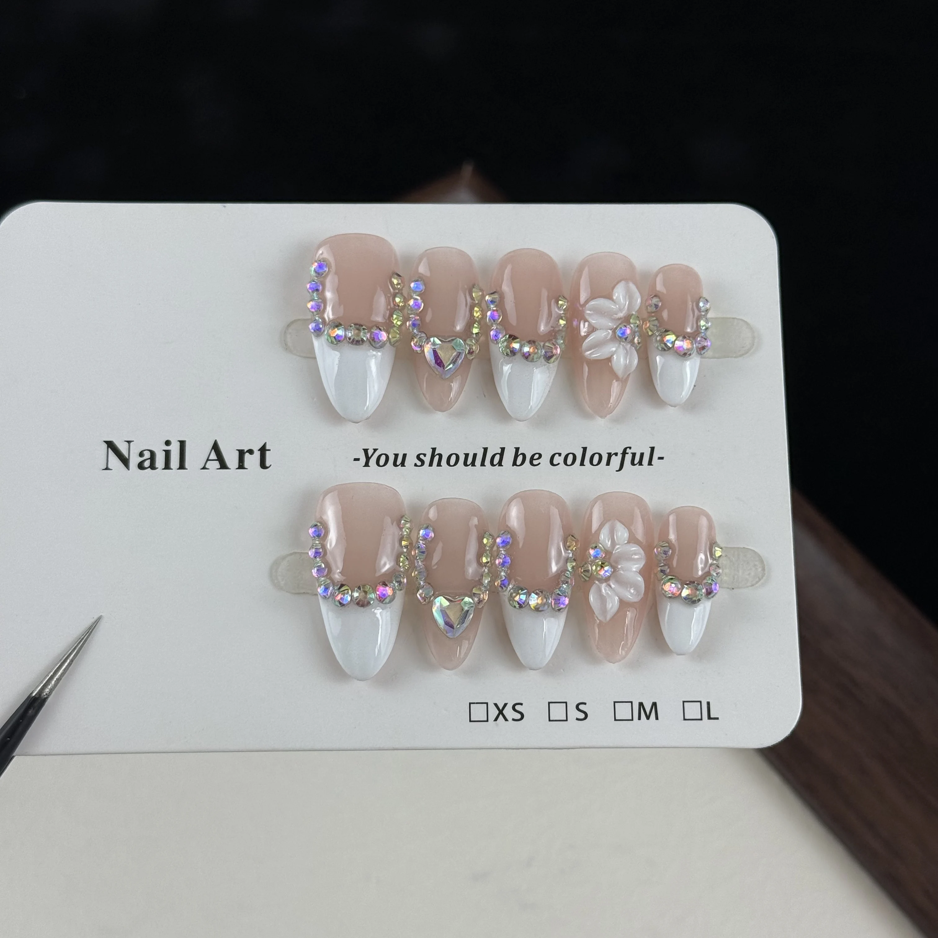 10pcs High-End Hand-Painted 3D Petal Heart-Shaped Diamond Flashing Chain Jewelry Set Simple Design Style
