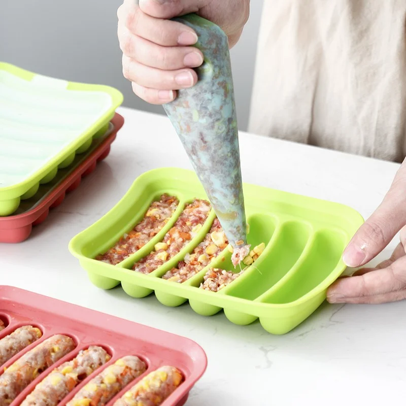 6-Grid Hot Dog Sausage Mold Food Grade Silicone Household Ham Hot Dog Making Tray Household Cake Baking Mold with Cover Kit Tool