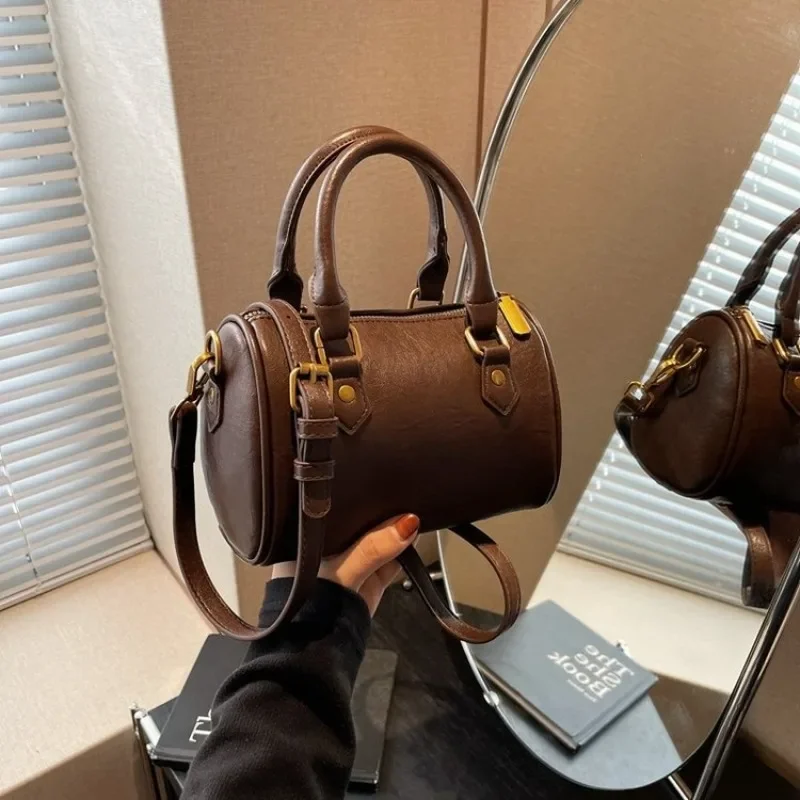 

Parisian Elegant Large Capacity Diaper Bags For Ladies Minimalist Fashion Tote Bag Simple Leather Shoulder Bag Trendy Luxury
