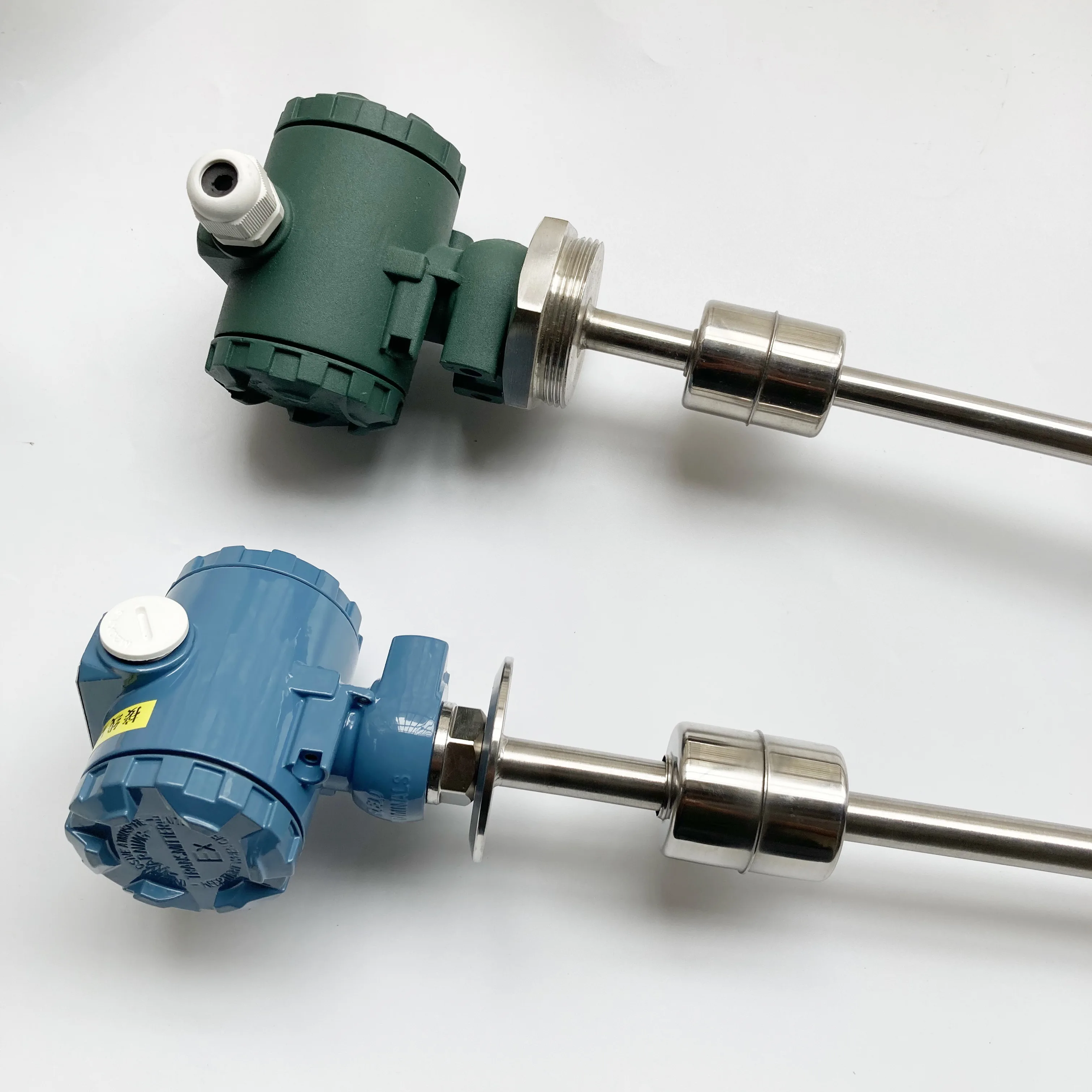 Trasmettitore di livello a galleggiante magnetico Regolatore dell'acqua Carburante Liquido Verticale 4-20mA Sensore continuo Sensore di livello del misuratore dell'olio