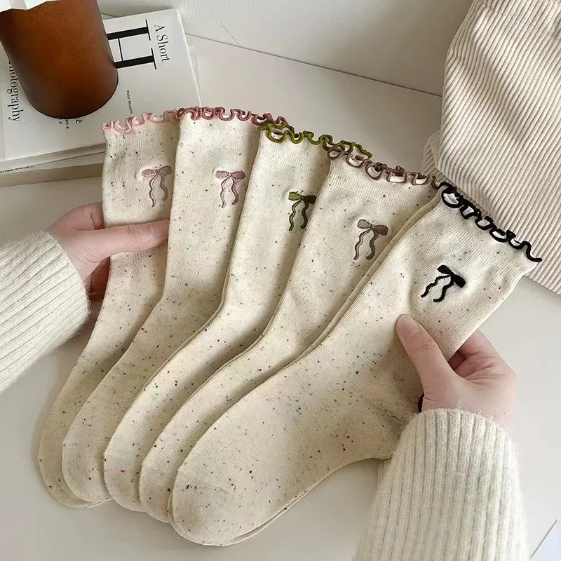 

5 Pairs Women's Autumn And Winter New Style Simple And Trendy Dot Fungus Edge Mid Tube Socks With Lace Bow Women's Long Socks