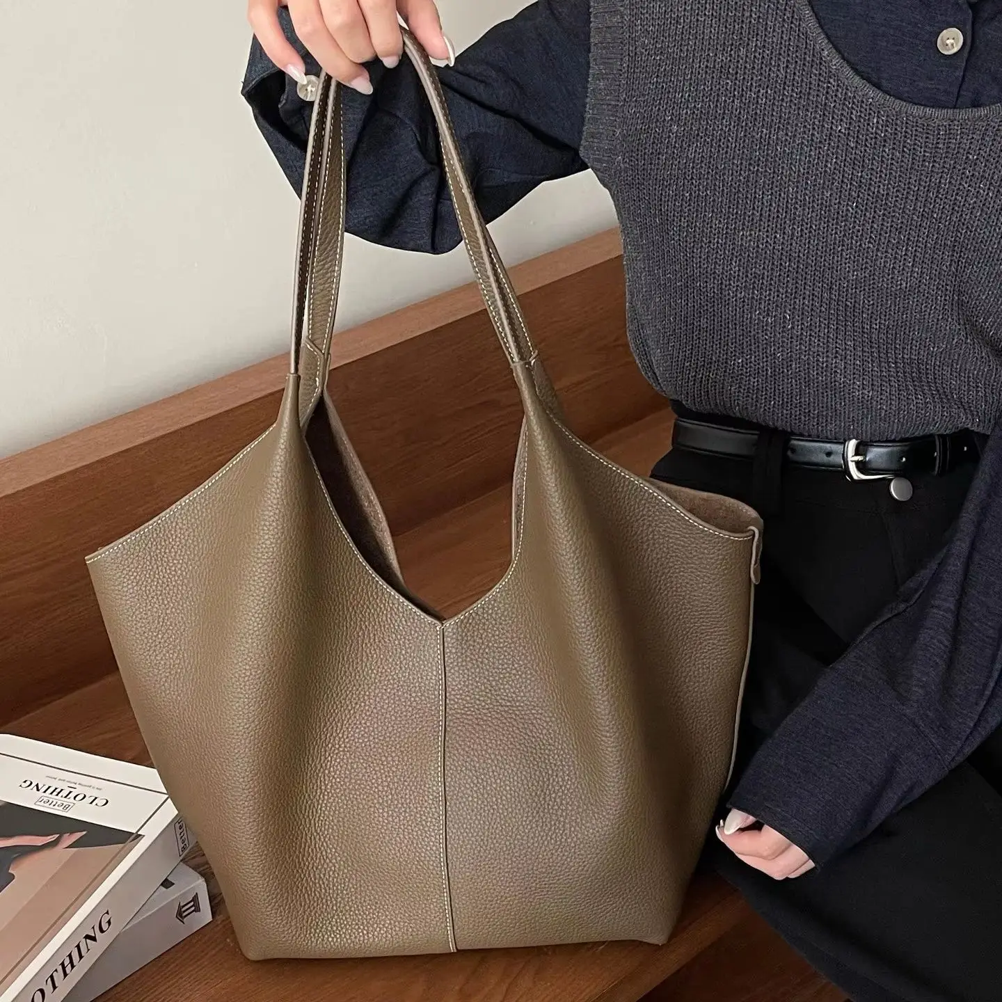 

Натуральная кожаная женская сумка через плечо, люксовая дизайнерская сумка-тоут из мягкой воловьей кожи, большая женская сумка-ведро