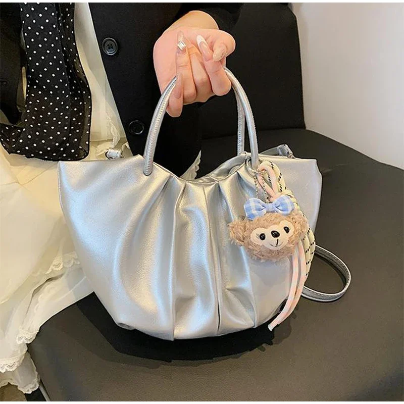 

Французская плиссированная сумка-облако для женщин, новинка 2023 года, модельер, роскошная сумка на плечо, ручная сумка из мягкой кожи, универсальная сумка через плечо