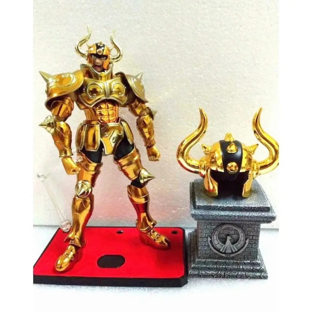 IN-STOCK GK Model Saint Seiya Helmet Taurus with Base Model Saint Seiya Armor Cloth Myth Gold Not Include Figure Accessory Resin