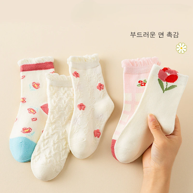 Five Pairs Spring and Fall New Children\'s Cartoon Cute Lace Girls All Match Breathable Comfortable Cotton Mid-tube Socks