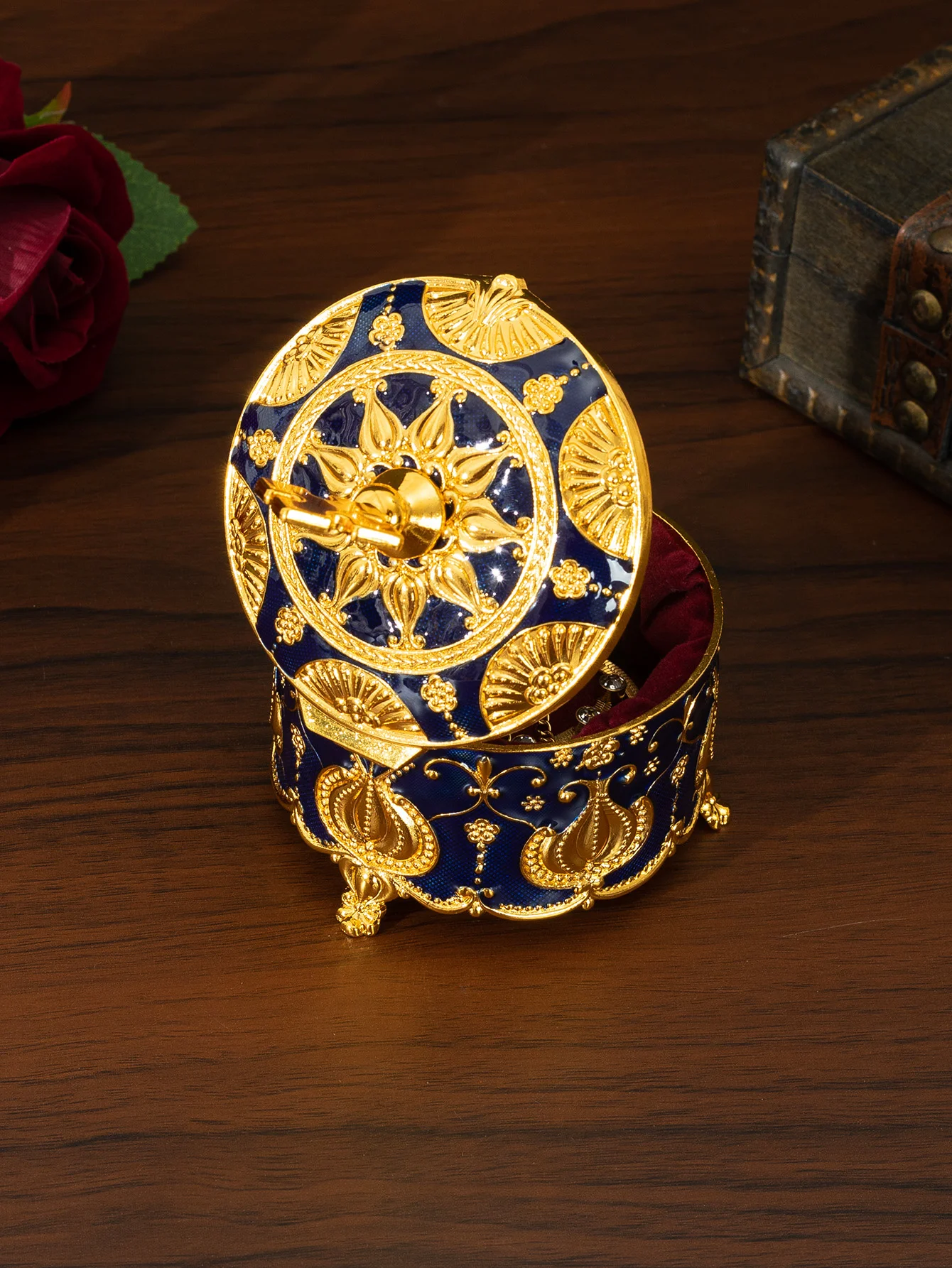 European style jewelry box with cross rose flower light luxury creative jewelry small color hand-painted jewelry box wedding dec