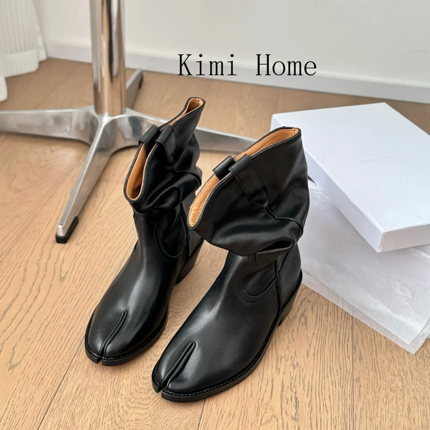 

2024 New Winter Women's Fashion Classic Solid Breathable Leather Western Cowboy Boots, Black Pointed Toe Cool Ankle, Christmas