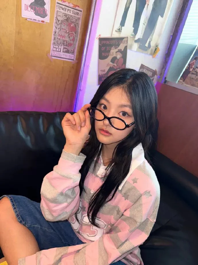 เสื้อสเวตเชิ้ตผู้หญิงลายทางสไตล์อเมริกันทรงหลวม แขนยาวปานกลาง ผ้าฝ้าย