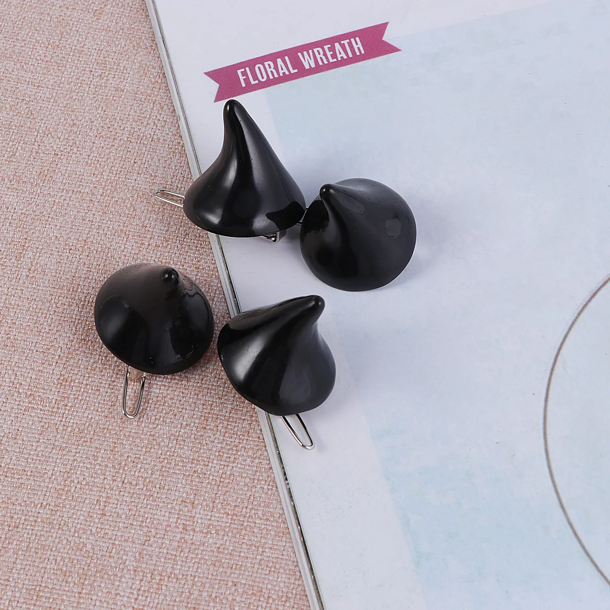 

4Pcs Devil Horn Hair Clips Black for Halloween Party Kids Festival Hairpins Fun Themed Accessories Decor Devil Horn Hair Clips