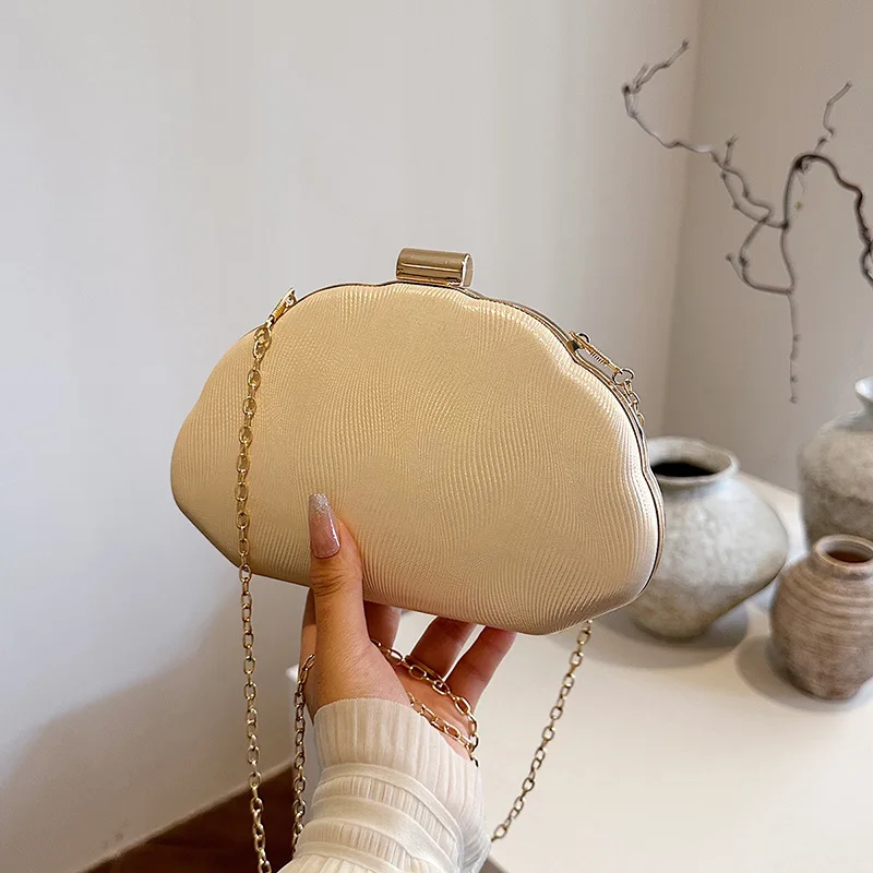 

Women's Shell Shape Crossbody Bag, Elegant Chain Strap Shoulder Evening Purse, Rhinestone Clutch for Wedding, Party, Prom