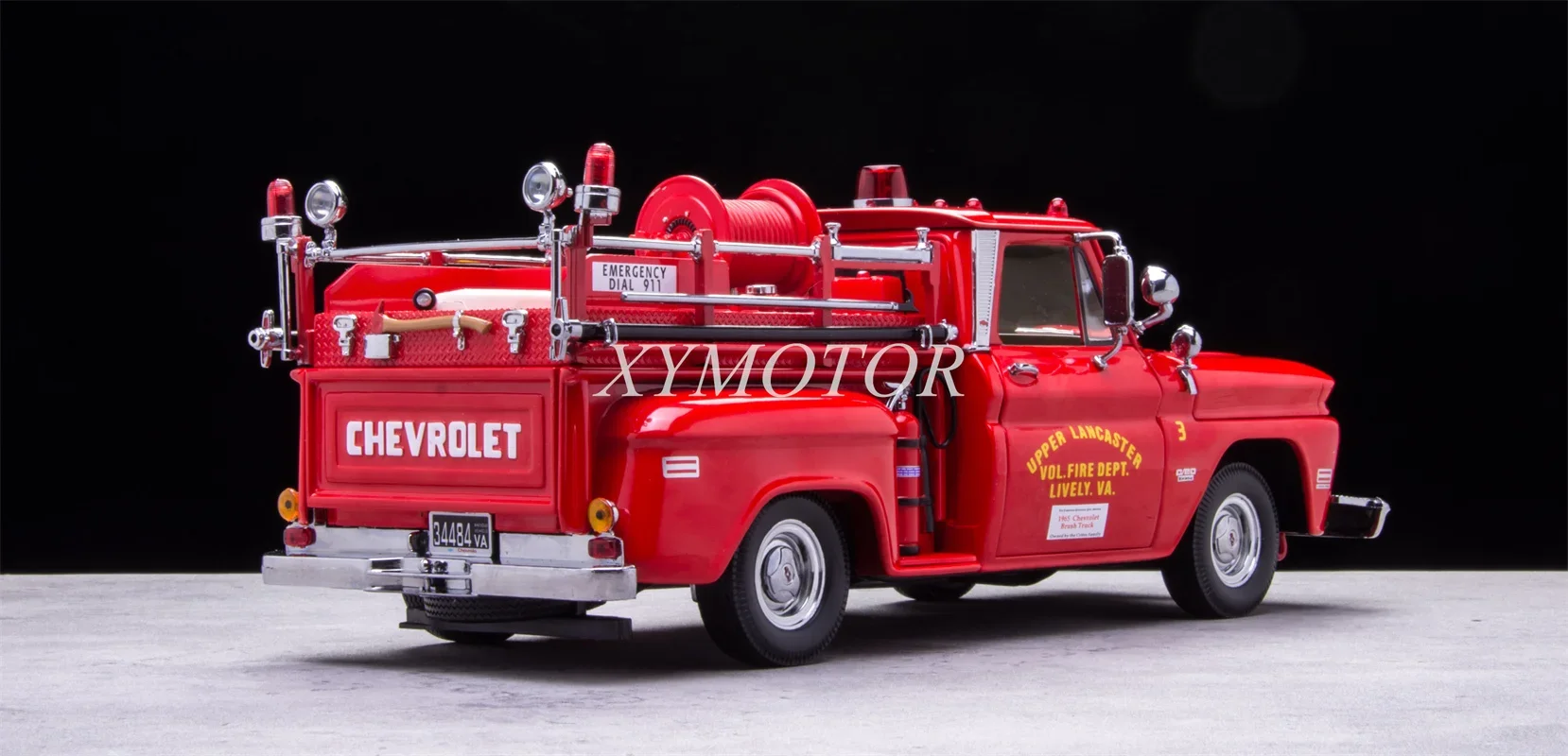 Sunstar 1/18 For Chevrolet C-20 1965 fire engine truck Metal Diecast Model Car Red Toys Gifts Hobby Display Ornaments Collection