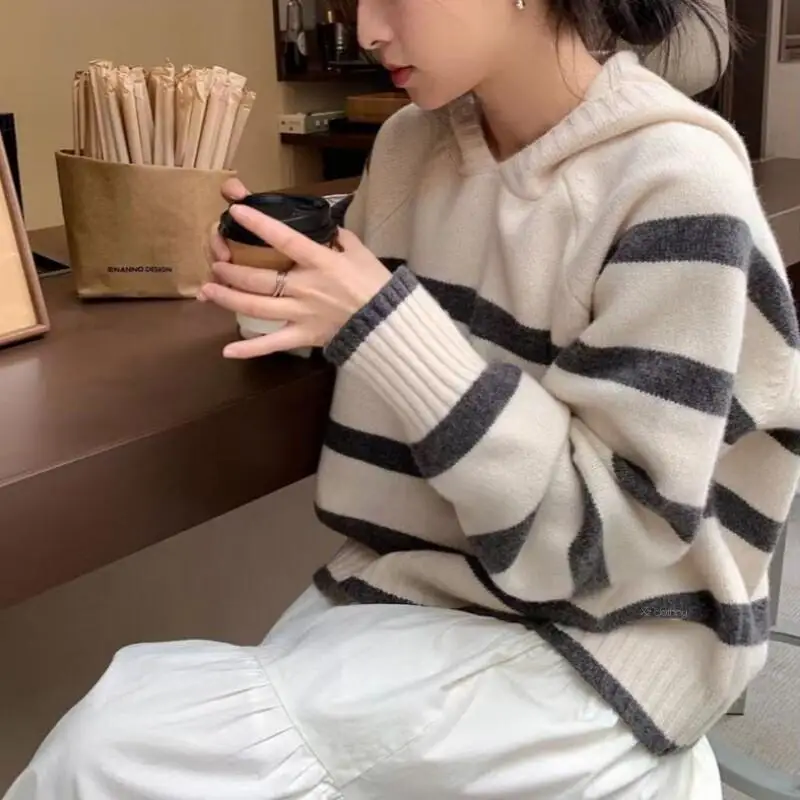 

Трикотаж с капюшоном для девочек, корейский мягкий полосатый свитер, женский осенне-зимний дизайн, модные свободные вязаные топы, женское пальто, женские свитера