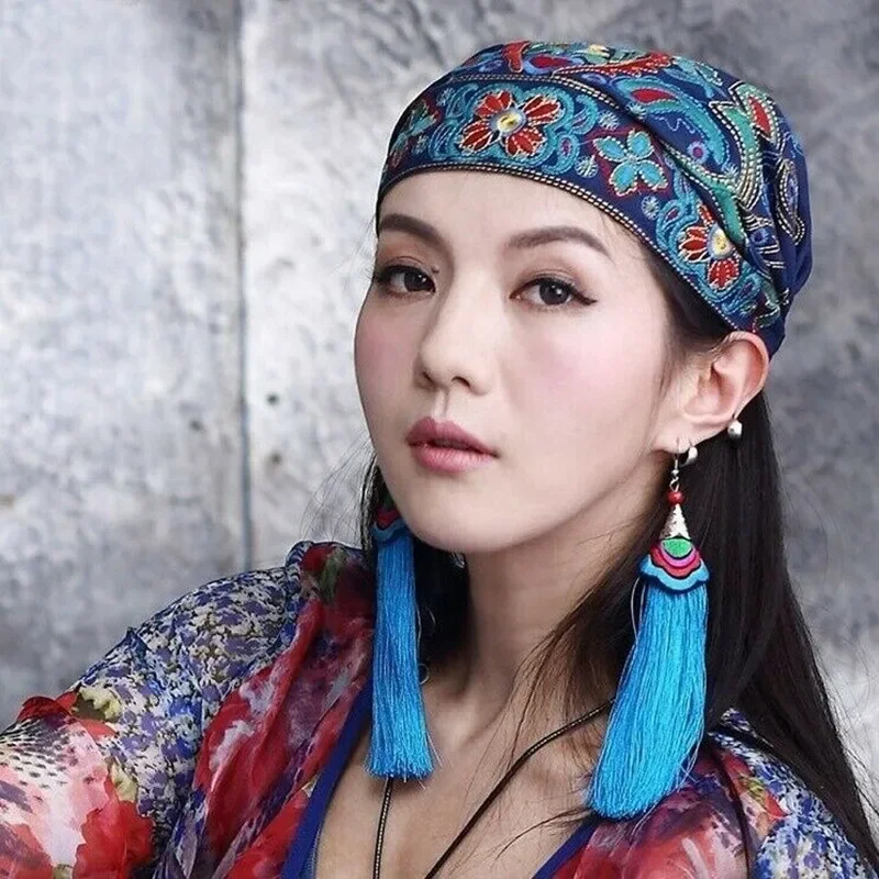 Women Ethnic Vintage Embroidery Flowers Bandanas Red Print Hats for Women Beanies Hats 2024